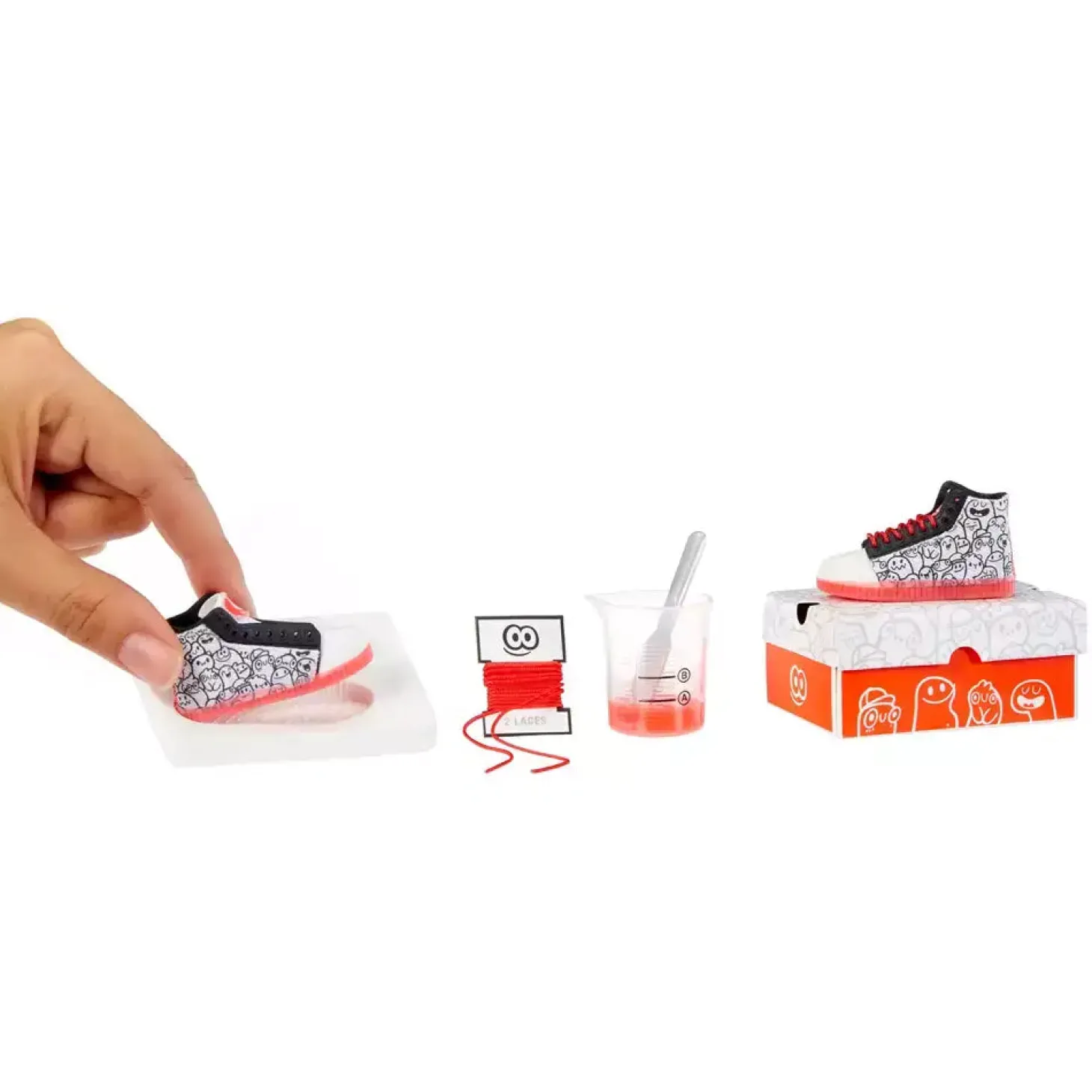 Miniverse Sneakers Make It Mini – MGA´s